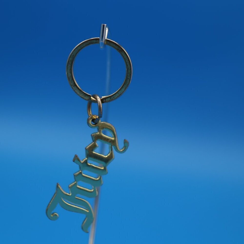 Juicy Couture Pre Loved Gold Toned Key Chain - Picture 2 of 6